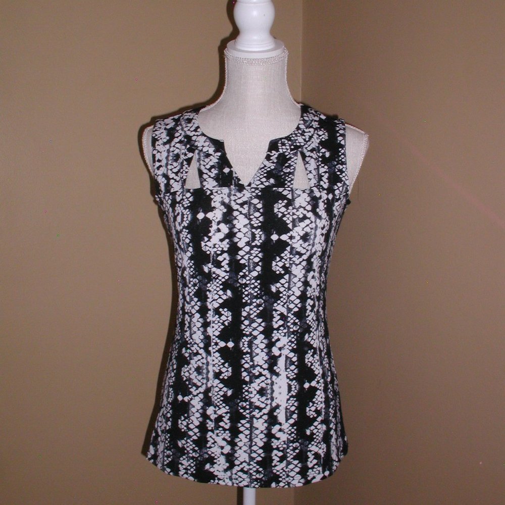INC Sleeveless Black White Abstract Cut Out Tank Top Size S